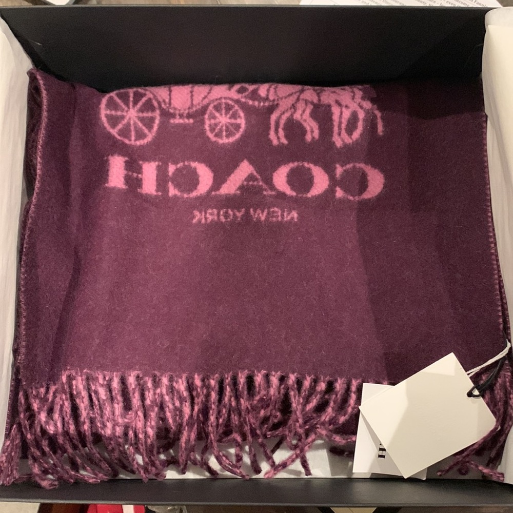 Coach cashmere scarf - Picture 3 of 5
